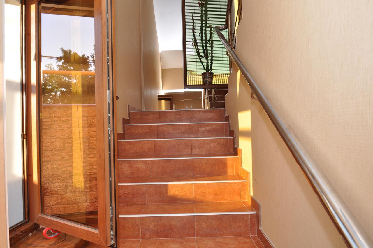 Inn Na Bugaze Karolino-Buhaz Bagian luar foto