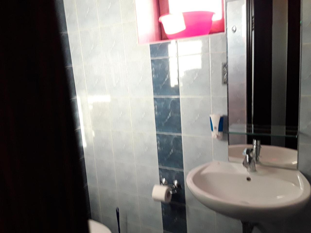 Inn Na Bugaze Karolino-Buhaz Bagian luar foto
